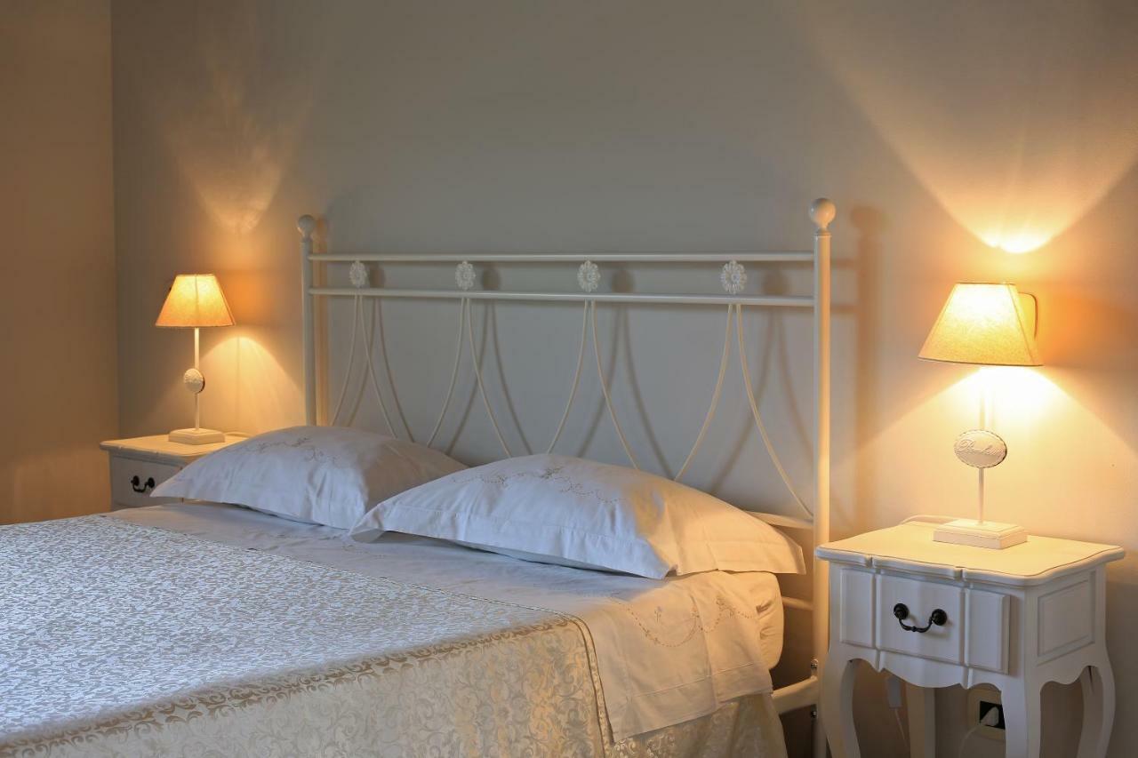 Casale Madeccia Guest House Sonnino Екстериор снимка